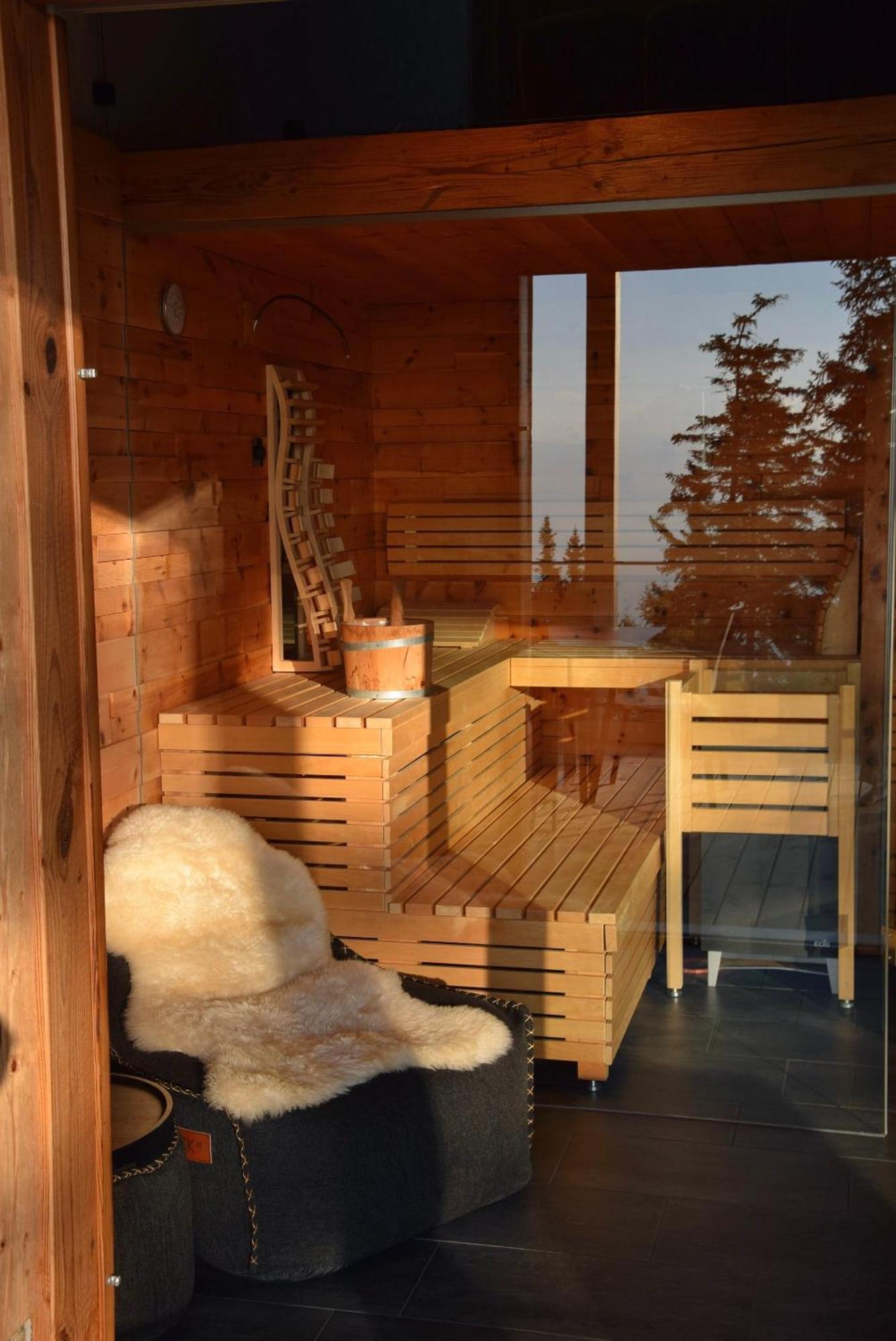 Brandlalm Chalets Gundisch Exterior photo